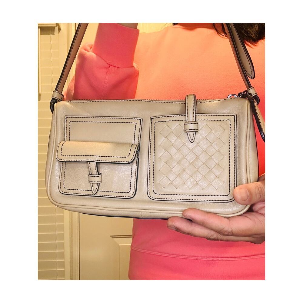 Bottega Veneta Shoulder Bag with dustbag - Picture 13 of 16